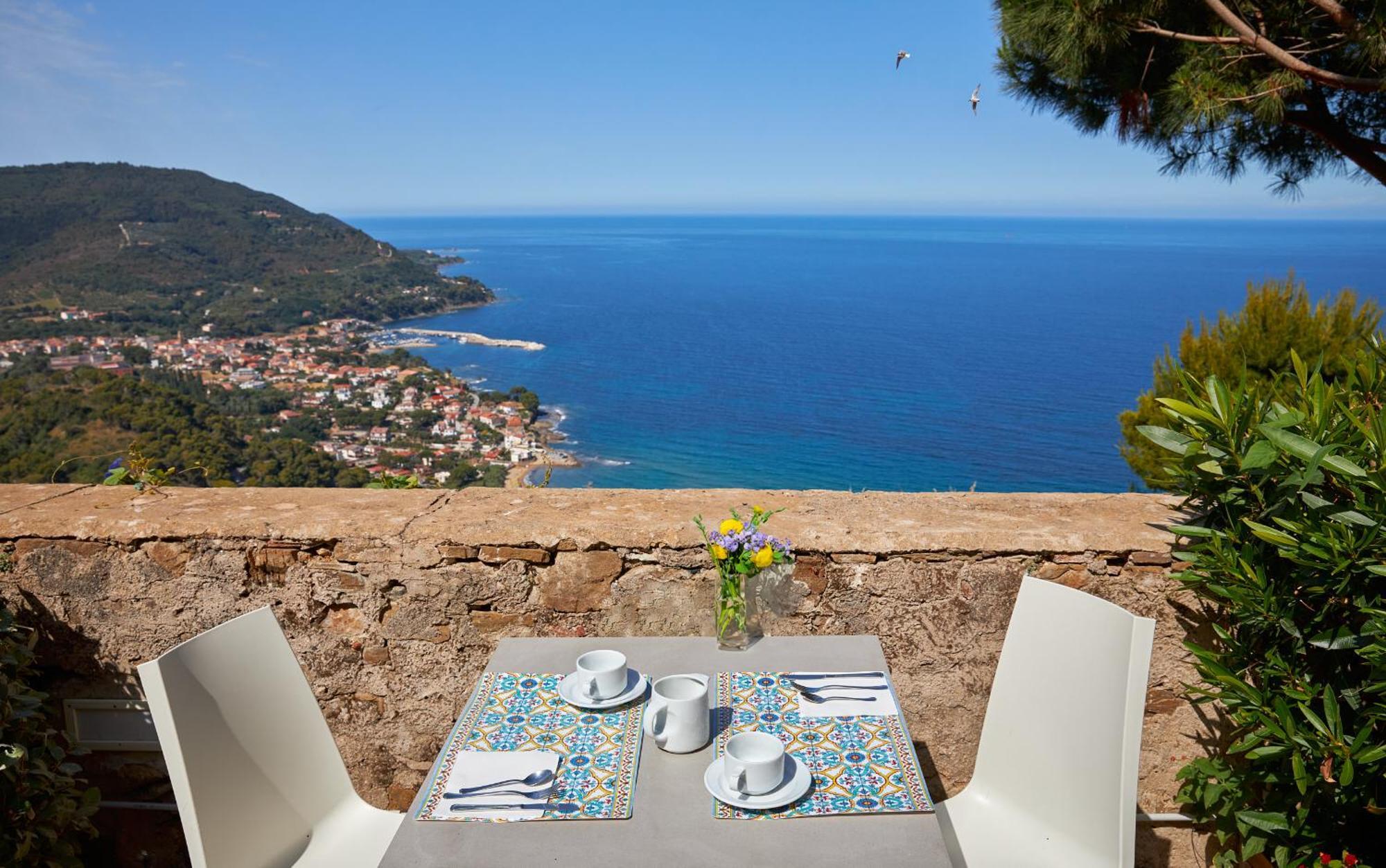 Residenza D'Epoca Tamara Aparthotel Castellabate Bagian luar foto