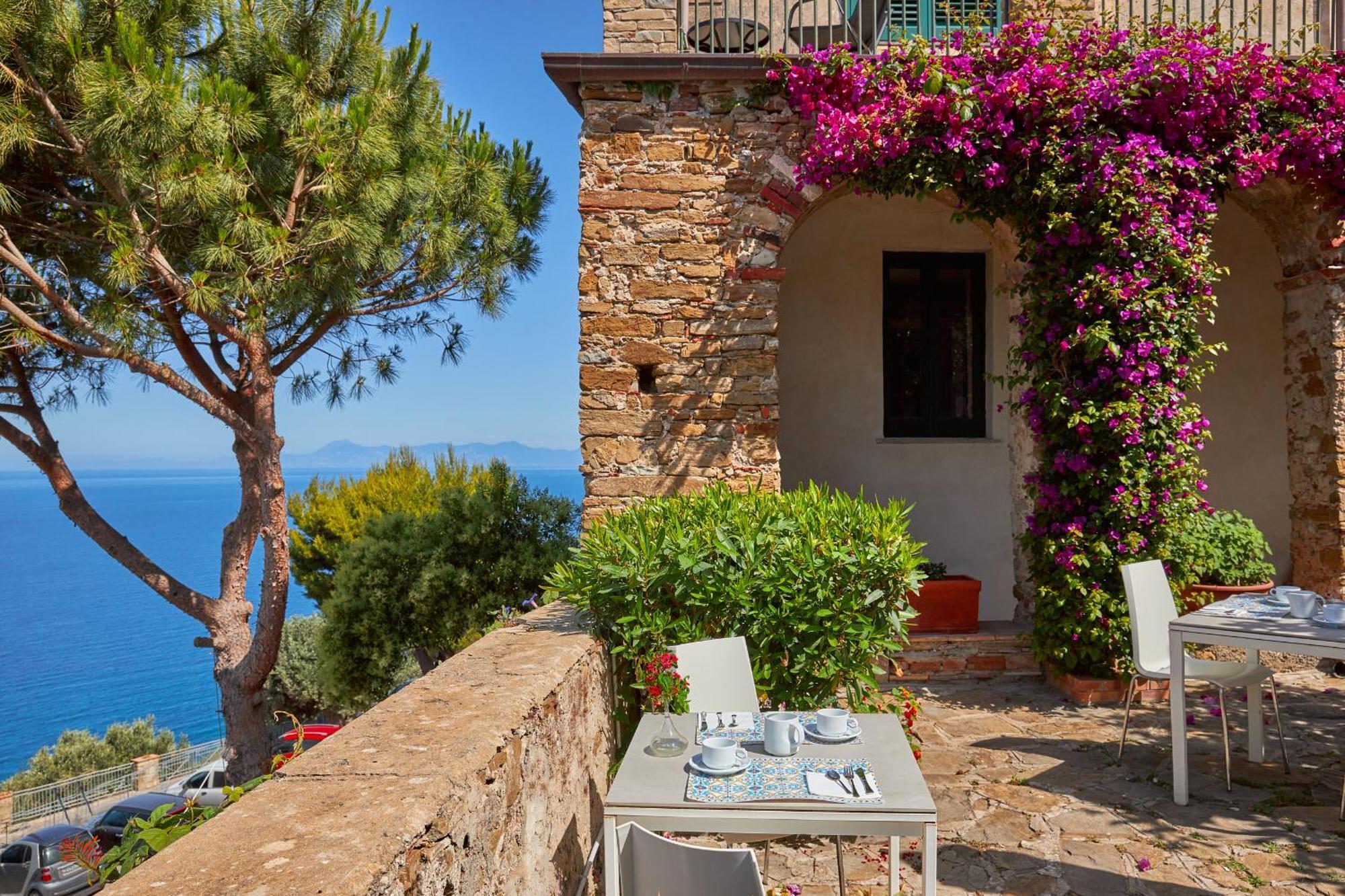 Residenza D'Epoca Tamara Aparthotel Castellabate Bagian luar foto