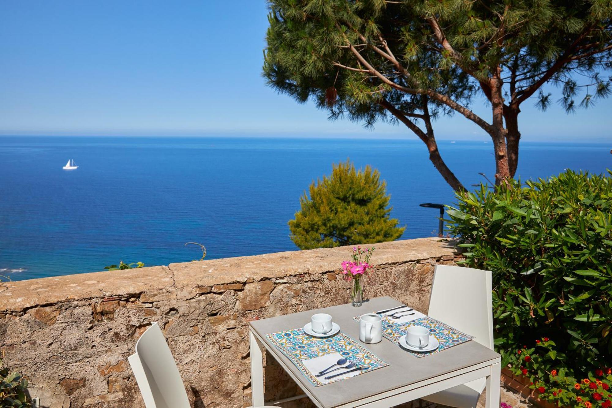 Residenza D'Epoca Tamara Aparthotel Castellabate Bagian luar foto