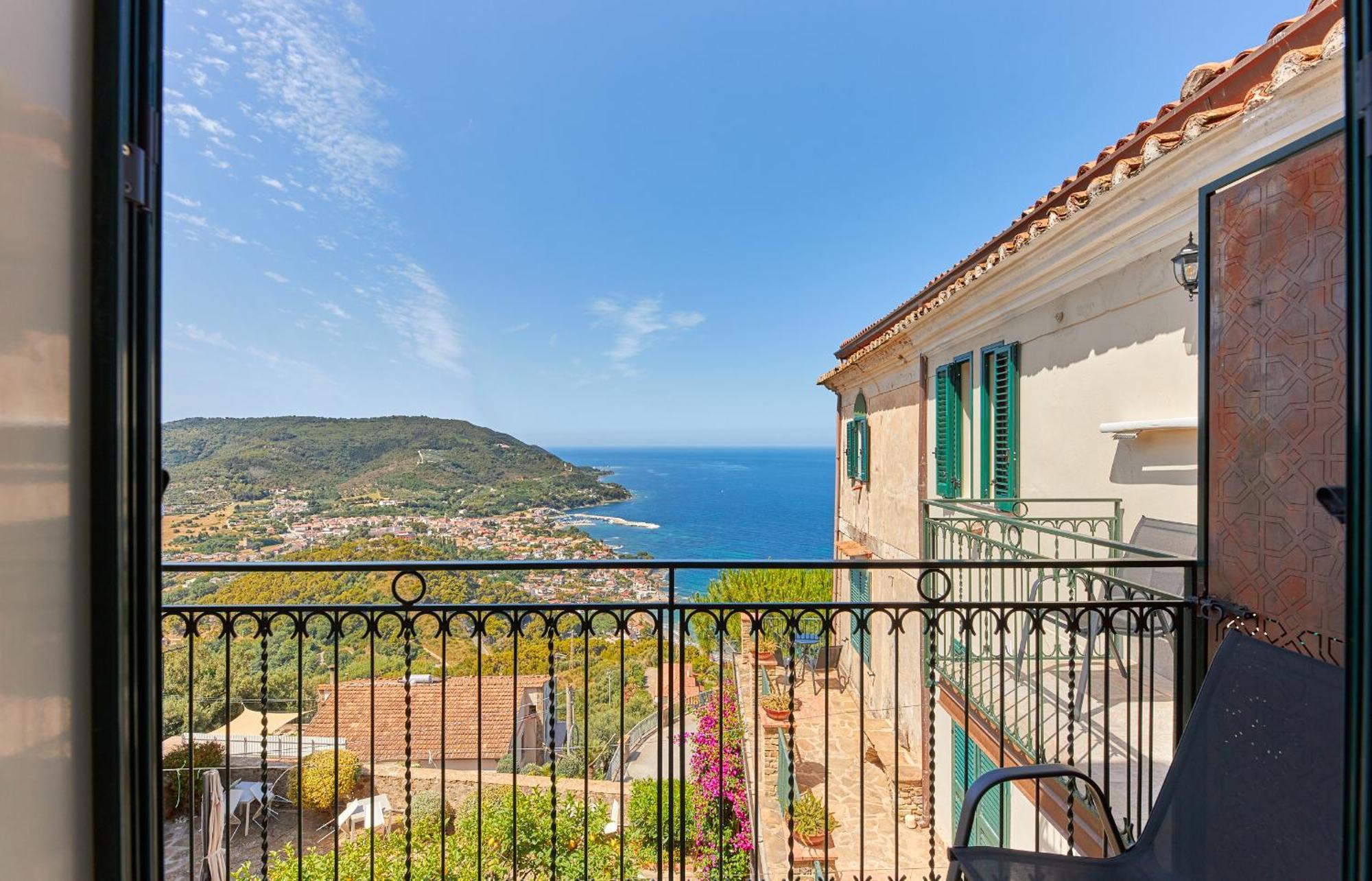 Residenza D'Epoca Tamara Aparthotel Castellabate Bagian luar foto