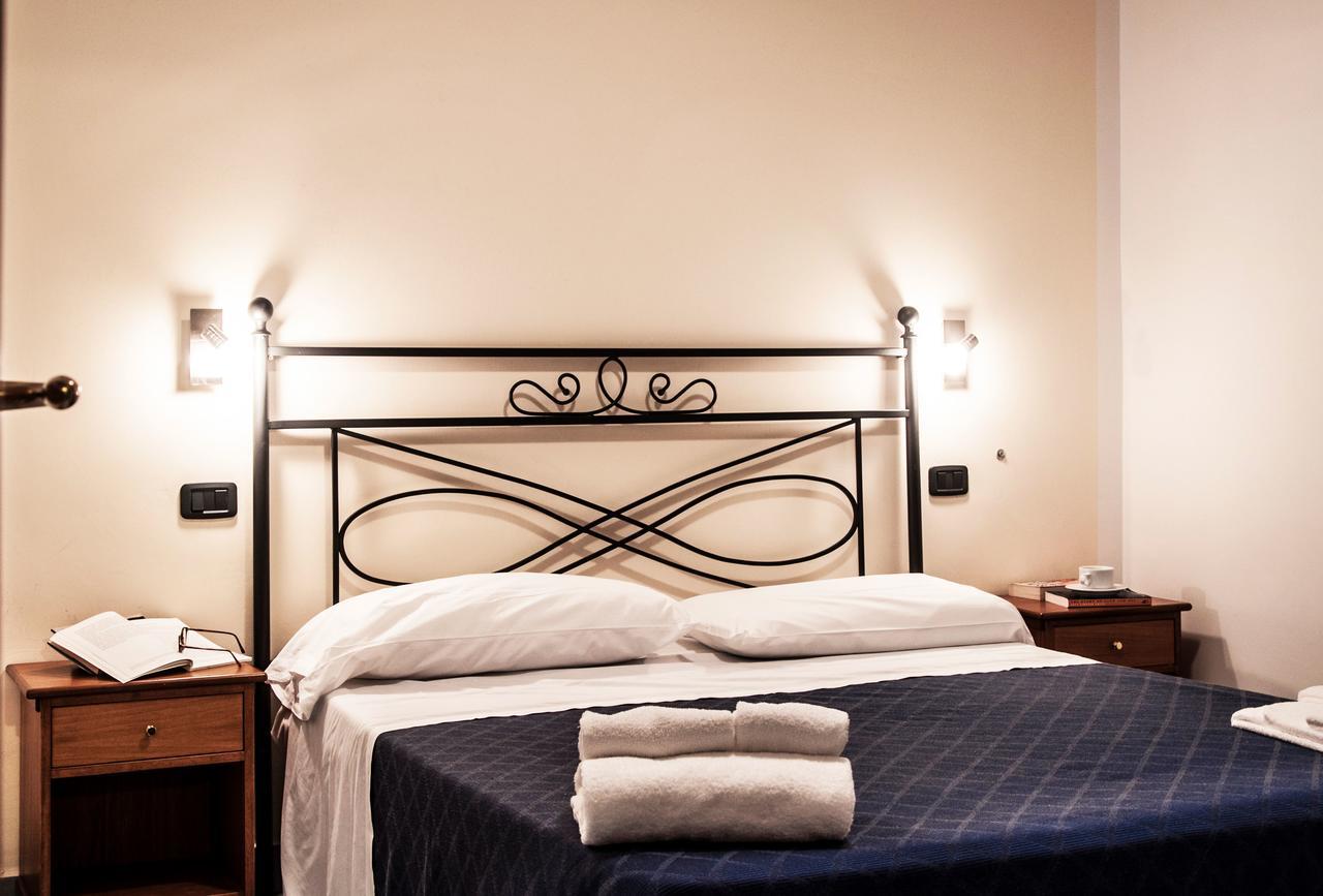 Residenza D'Epoca Tamara Aparthotel Castellabate Bagian luar foto